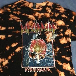Def Leppard vintage band tee size L